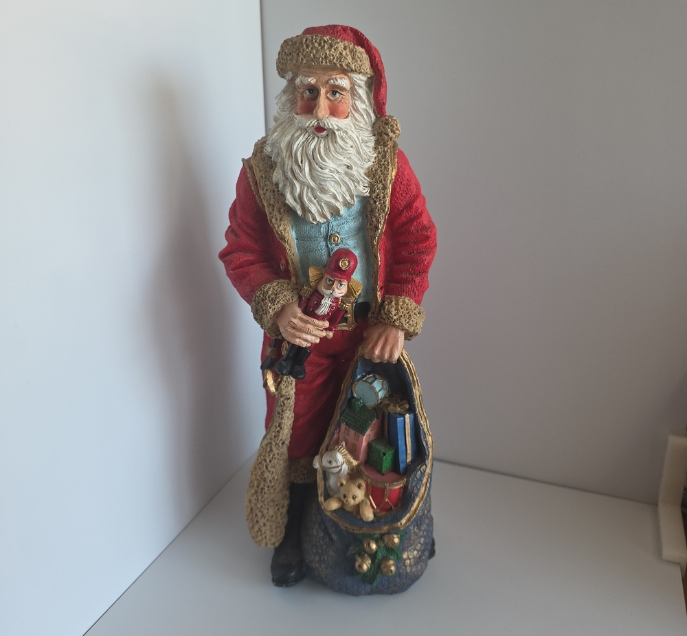 Vintage 1990 Jaimy Sculpted Resin Santa Figurine with Nutcracker & Toy Bag 12"